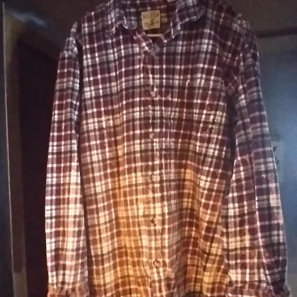 upcycled bleached flannel shirt w/ custom EXORCIST MOVIE back patch - Picture 3 of 4